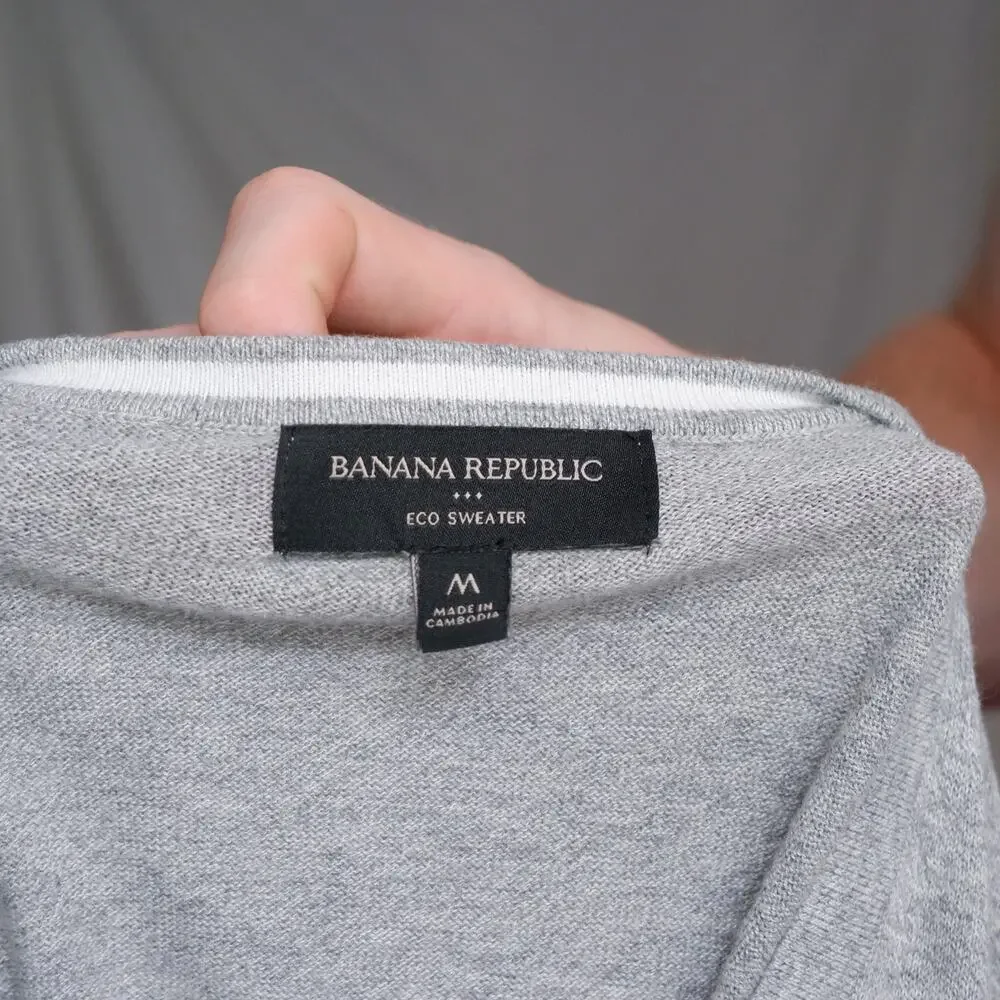 Banana Republic Men's M Gray V-Neck Eco Sweater Lightweight Preppy Knit